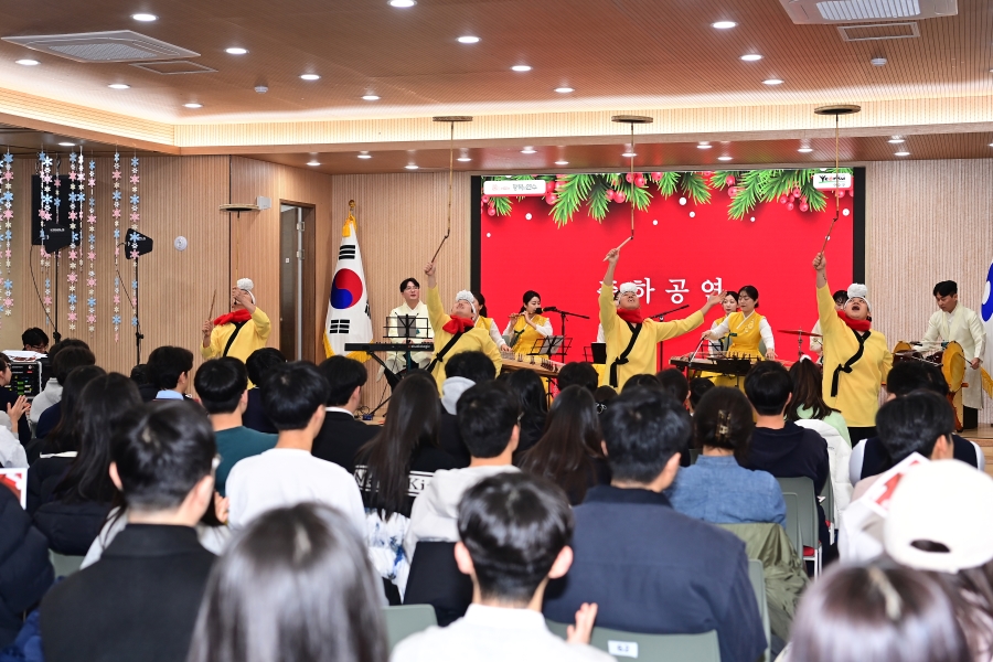 연수큰재장학재단 장학증서 전달식의 2번째 이미지